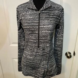 Nike Women's Black and Gray Long Sleeve Top Size Medium CB-AQ